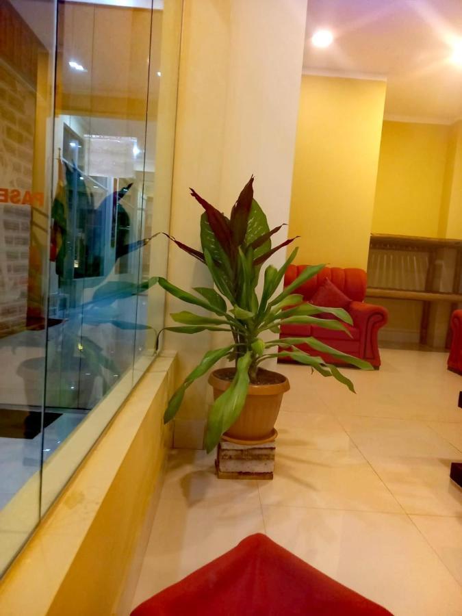Hotel Rey David Уюни Экстерьер фото