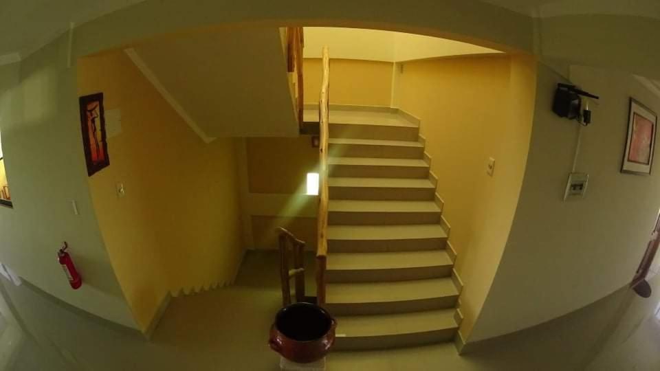 Hotel Rey David Уюни Экстерьер фото